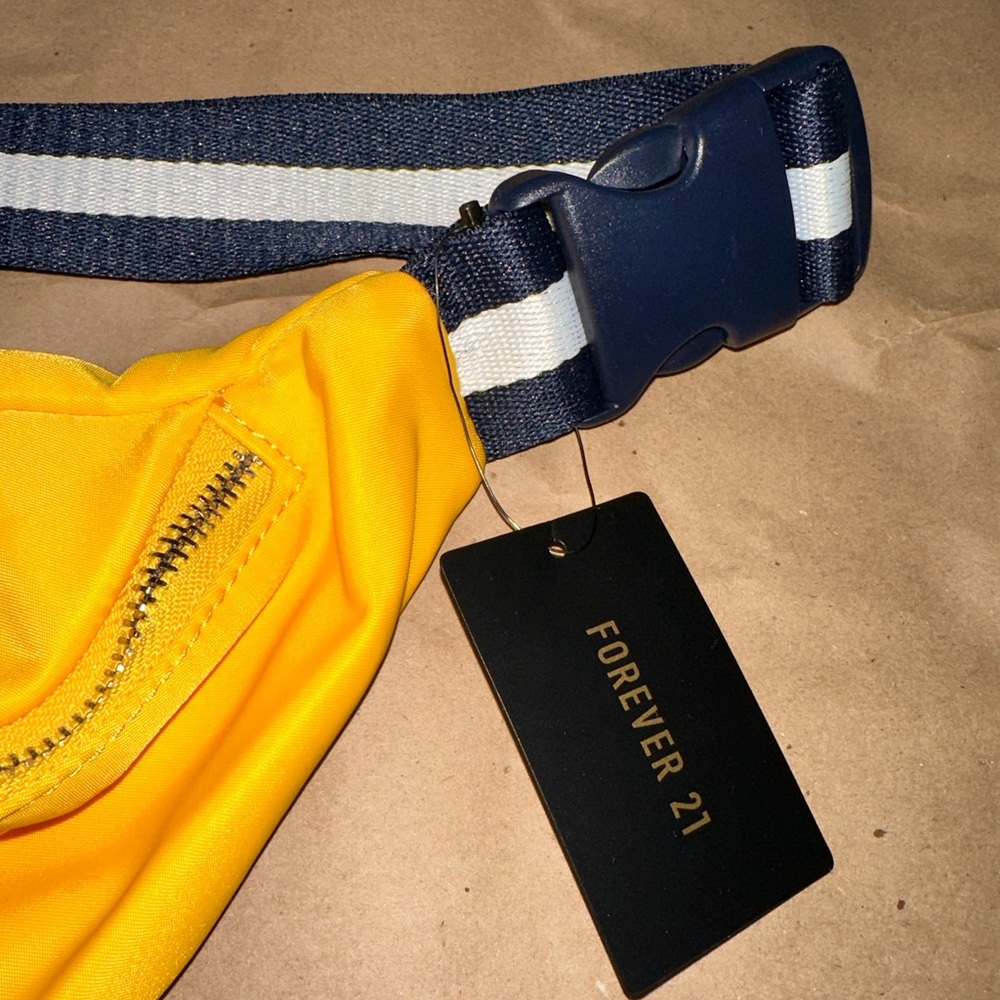 Forever 21 fanny pack